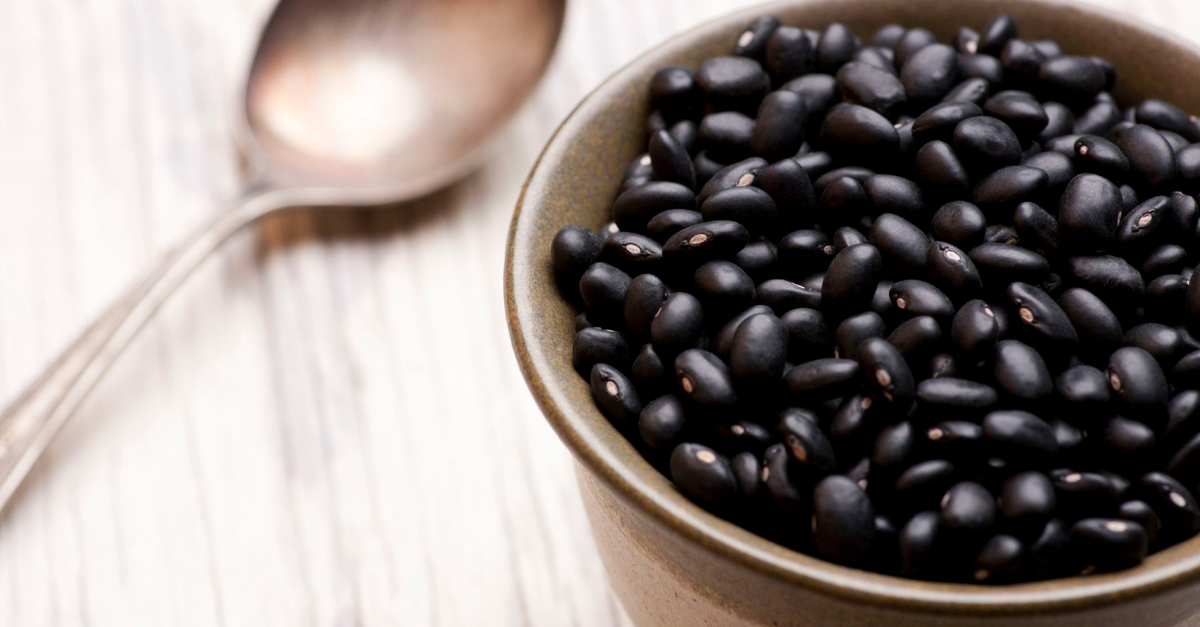 4 Benefícios do feijão preto para a saúde
