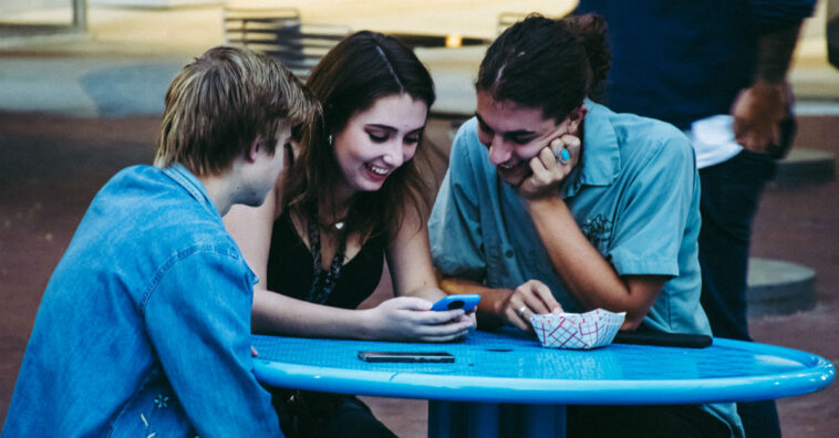 Adolescentes podem engordar se não comerem o café da manhã