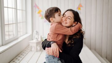 Conselhos para criar bem um filho sozinha