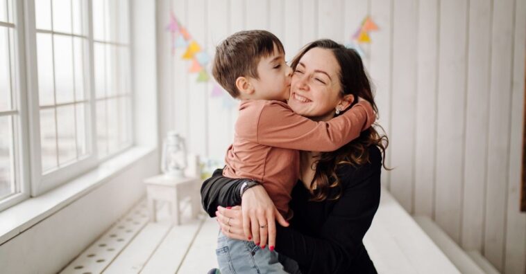 Conselhos para criar bem um filho sozinha