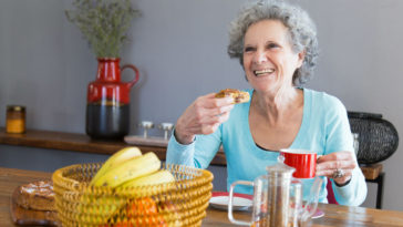 alimentos que idosos devem evitar