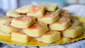 bolo de queijo minas com leite condensado