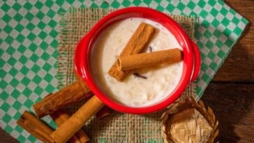 arroz doce com açúcar queimado