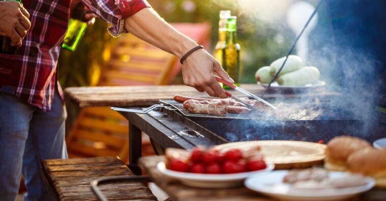 como fazer churrasco com menos fumaça