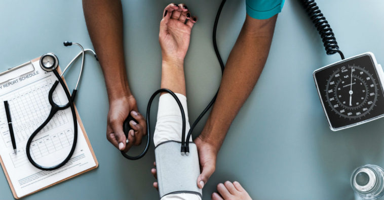 médico da café da manhã a pacientes