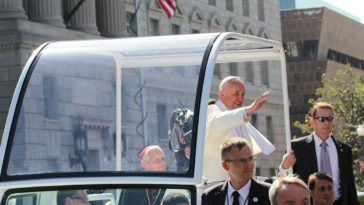 papa Francisco sobre a santidade