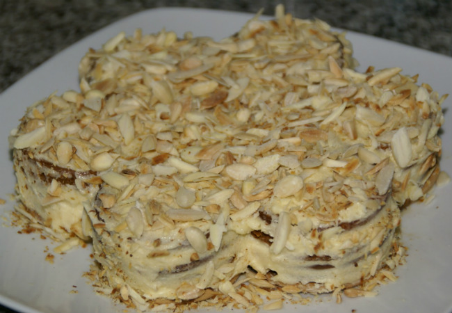 receita de bolo de bolacha com amêndoas