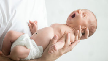 truque para bebê recém-nascido dormir mais